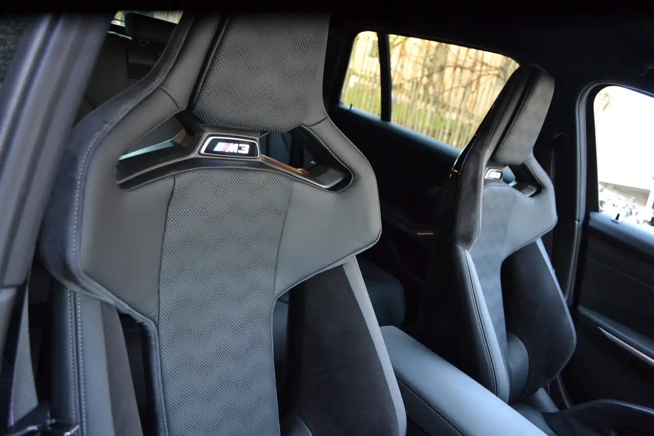BMW M3 xDrive Competition Carbon Ausstattung 1. Hand — Galería del vehículo 10