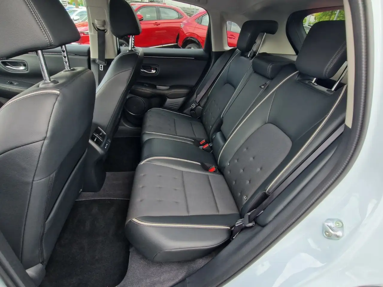 Honda ZR-V e:HEV Sport|Navi|RFK|Allwetter — معرض صور السيارة 9