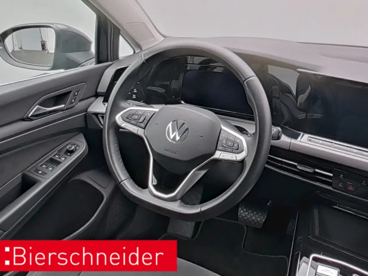 Volkswagen Golf 8 1.5 eTSI DSG NAVI LENKRADHZG LED — معرض صور السيارة 5