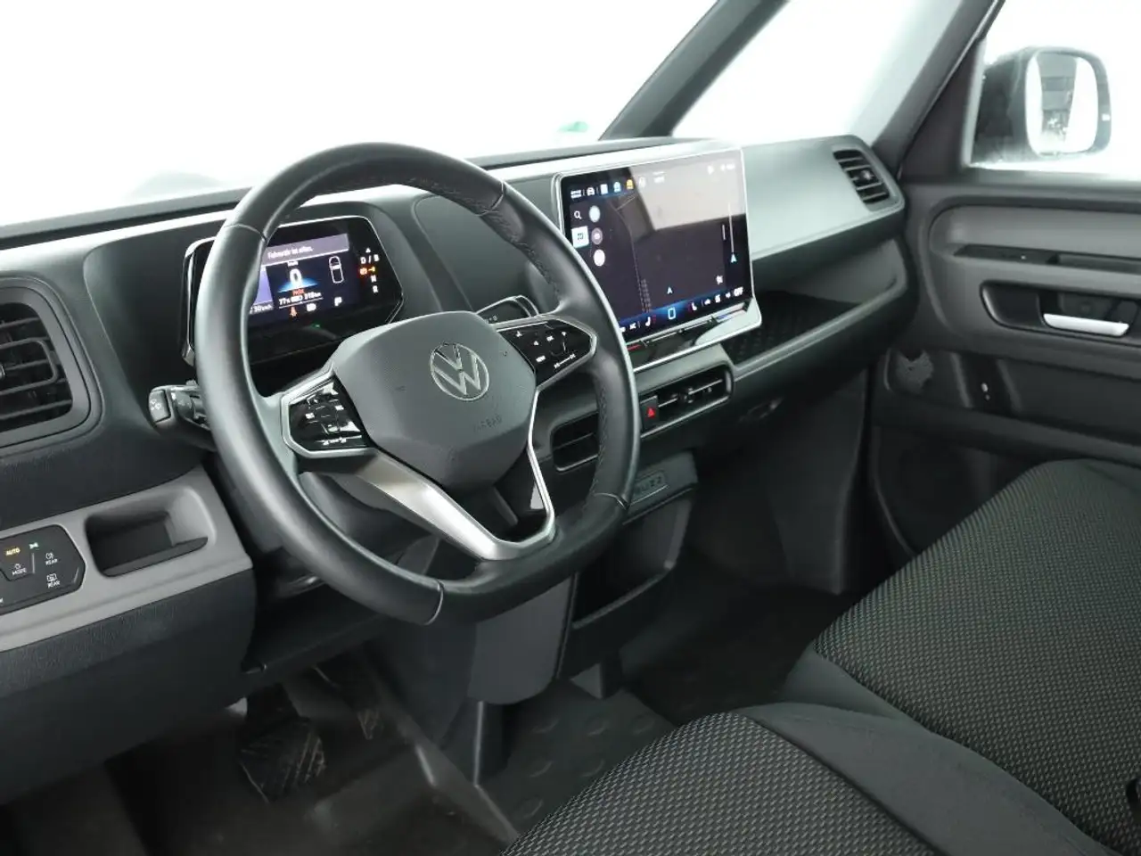 Volkswagen ID. Buzz Cargo Pro | 84 kWh R-KAMERA NAVI AHK — Vehicle gallery 6
