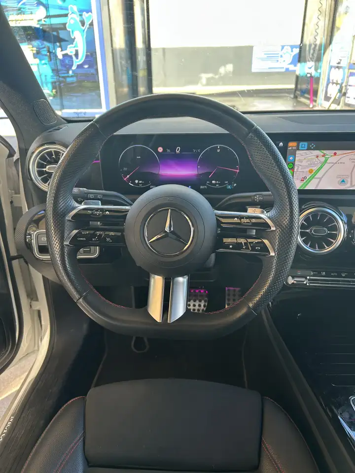 Mercedes-Benz A 250 250e 8G-DCT — Vehicle gallery 17