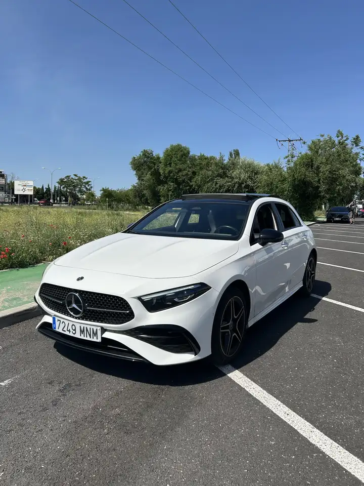 Mercedes-Benz A 250 250e 8G-DCT — Vehicle gallery 11