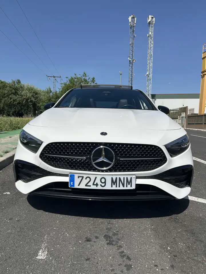 Mercedes-Benz A 250 250e 8G-DCT — Vehicle gallery 2