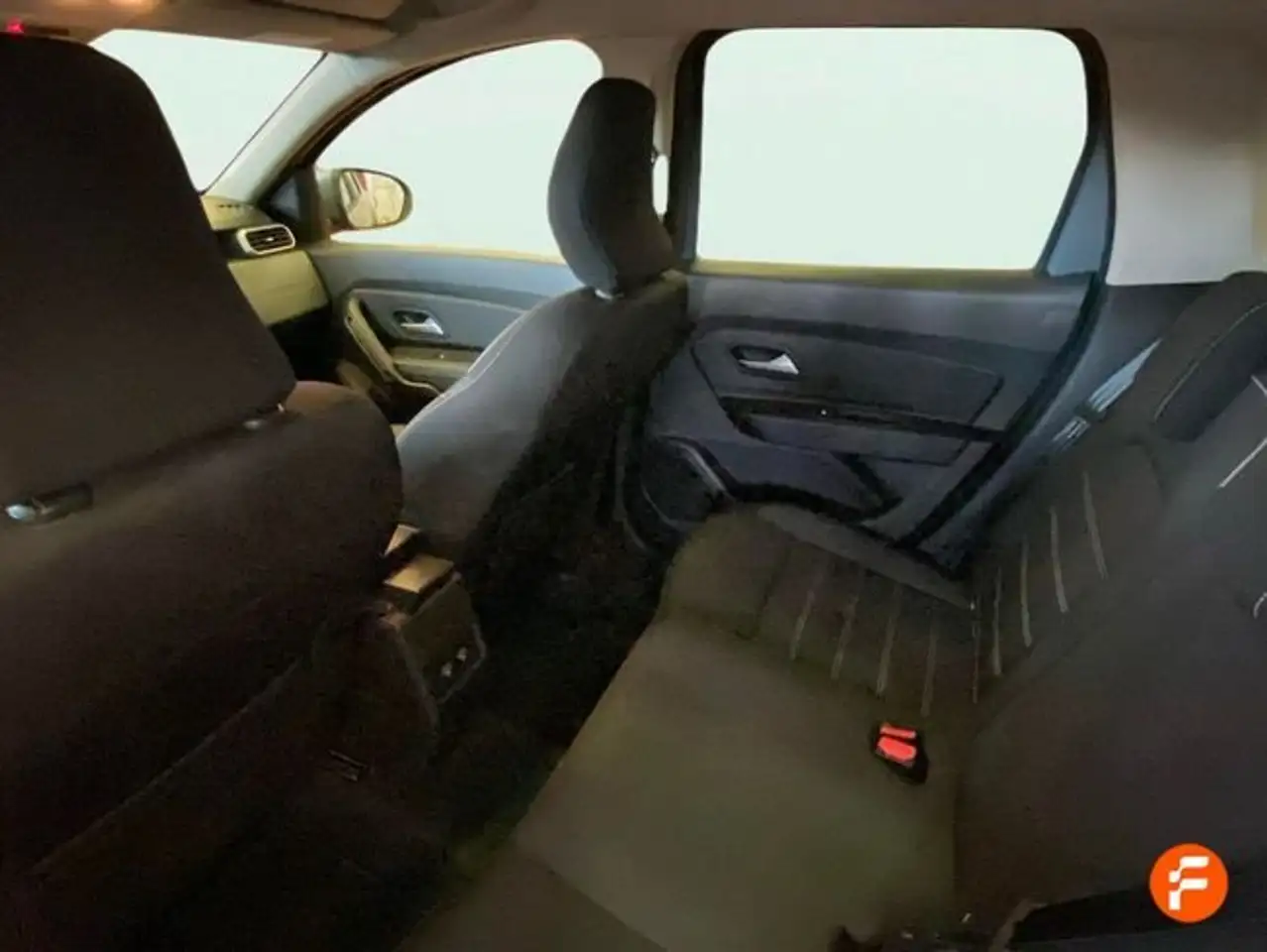 Dacia Duster 1.0 TCe ECO-G Extreme 4x2 74kW — معرض صور السيارة 14
