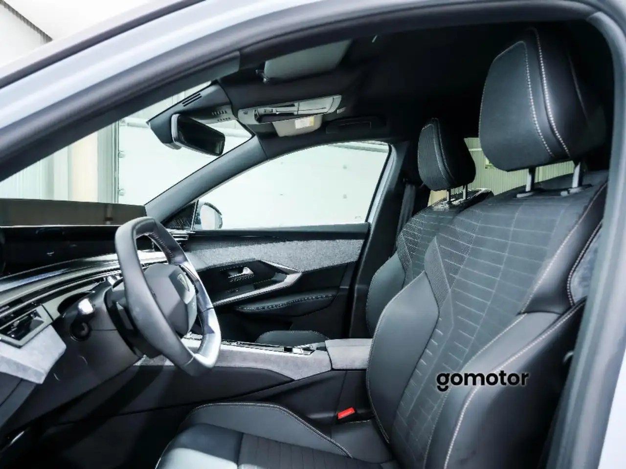Peugeot 3008 ALLURE 1.2 MHEV HYBRID 136CV EDCS6 5P — معرض صور السيارة 16