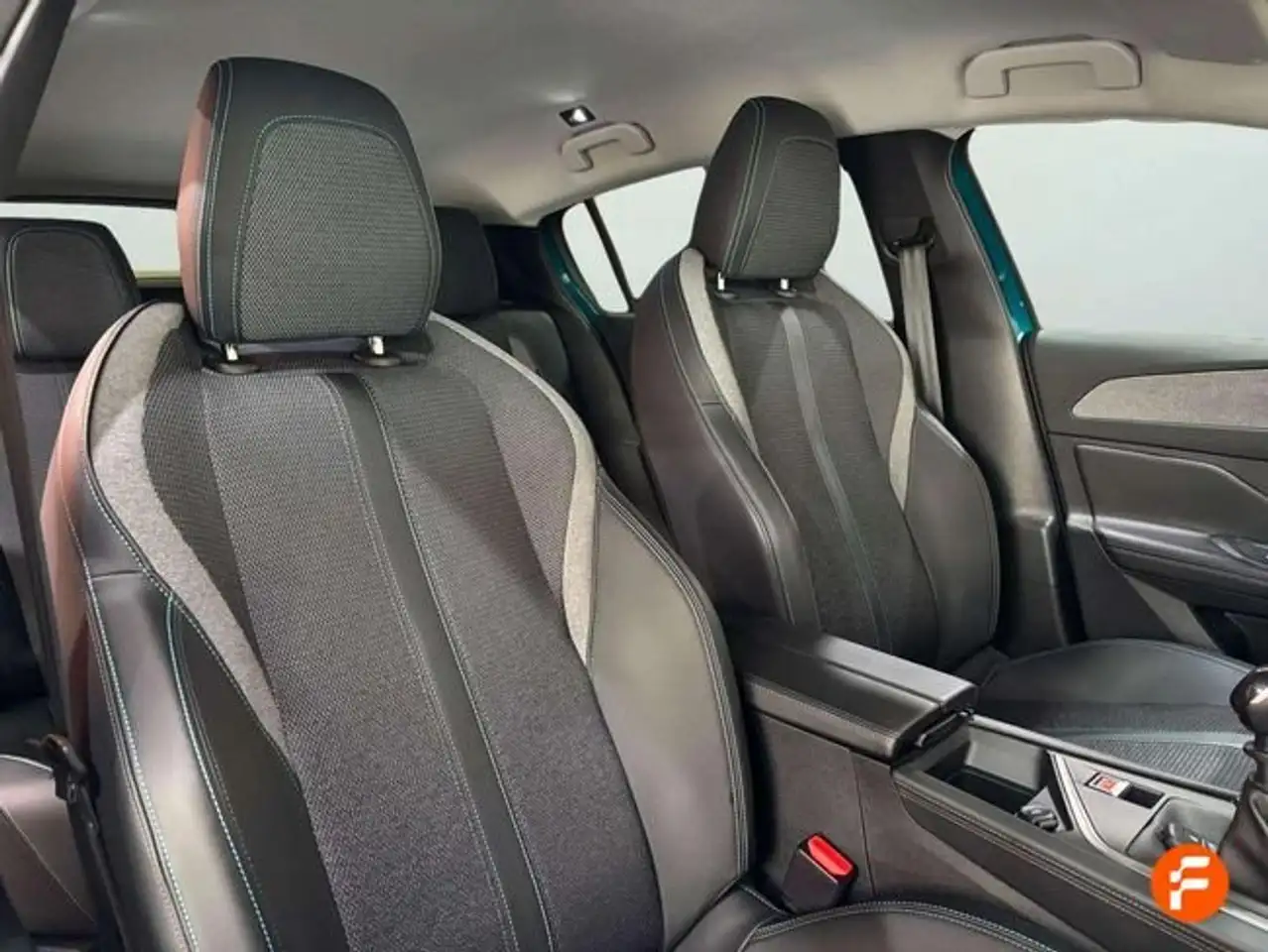 Peugeot 308 1.2 PureTech S&S Allure 130 — Galería del vehículo 11