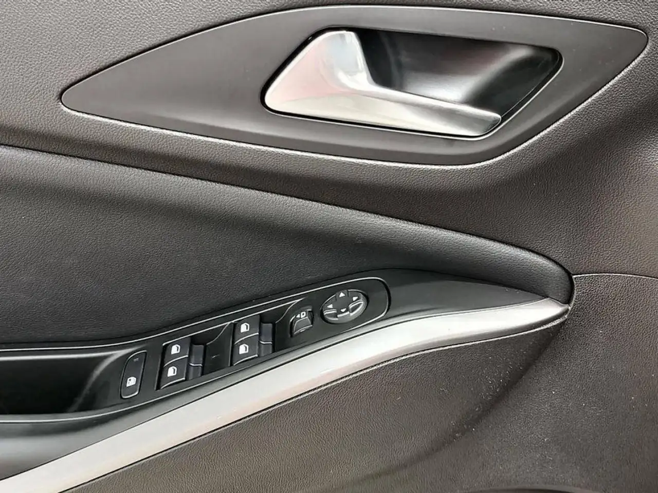 Opel Grandland 1.6 Turbo PHEV GSe Auto 221kW/300CV — Galería del vehículo 15