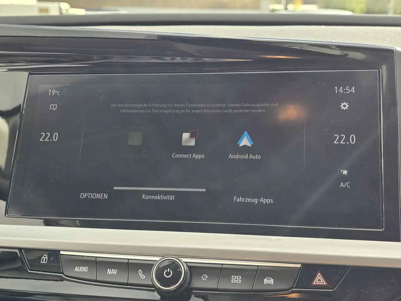 Opel Grandland Hybrid Ultimate SHZ AHK NAVI LED-Matrix 360° KAM — Vehicle gallery 24