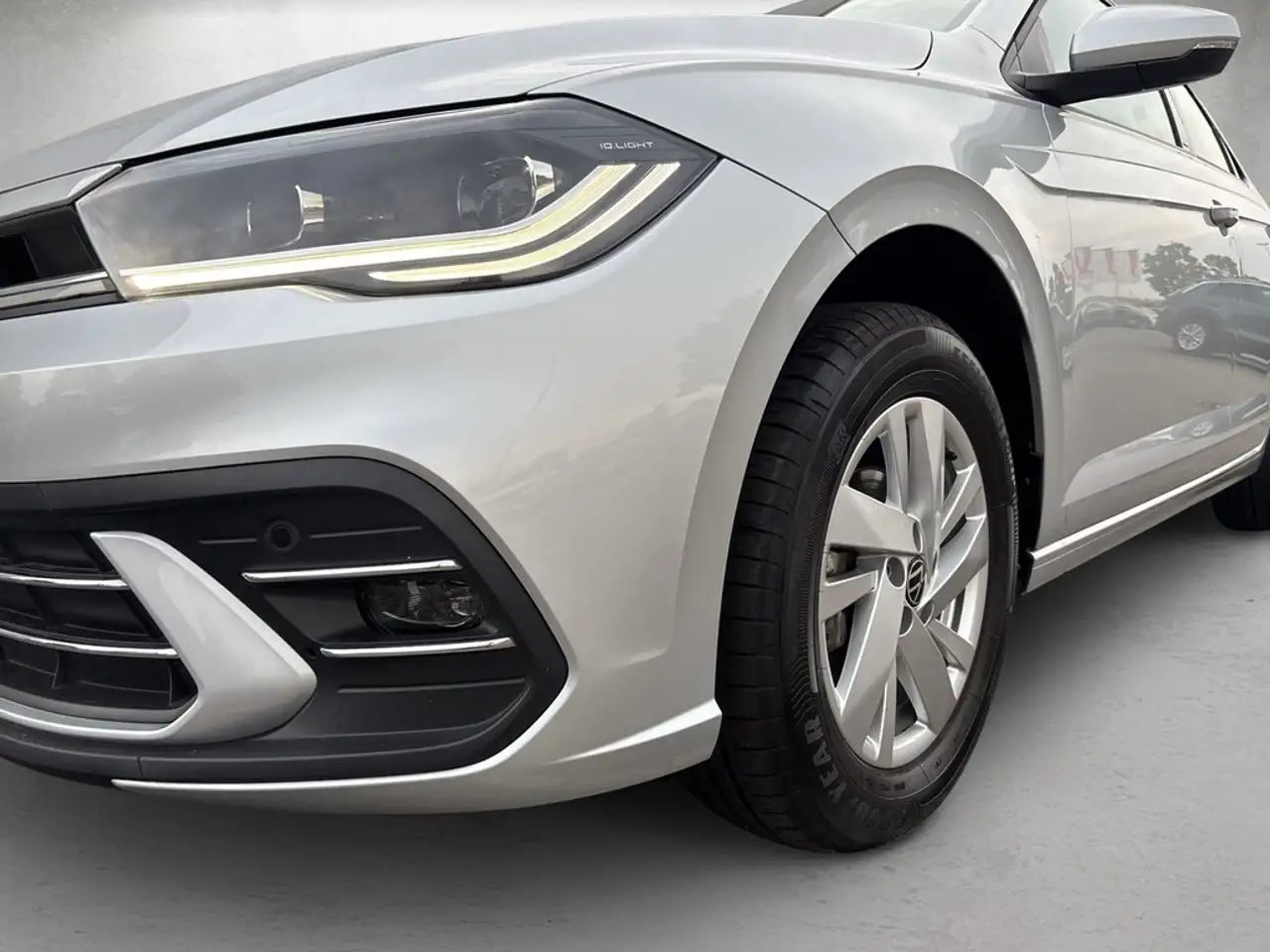 Volkswagen Polo VI 1.0 TSI Style *NAVI*APP-CONNECT* — معرض صور السيارة 4
