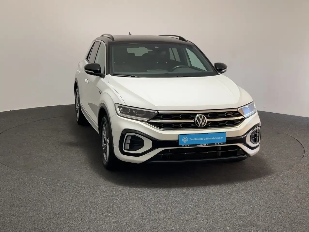 Volkswagen T-Roc 1.0 TSI R-Line — Vehicle gallery 4