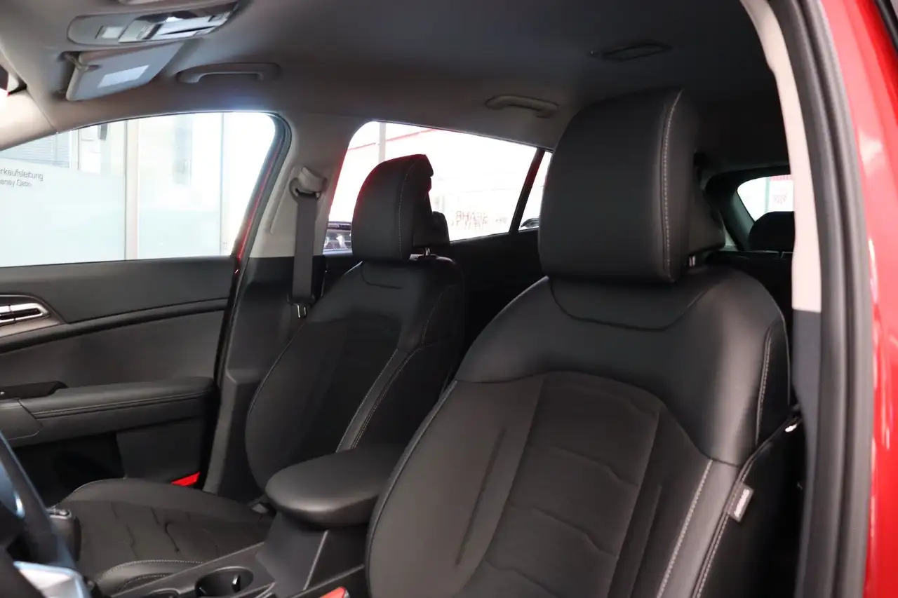 Kia Sportage 1.6 48V T-Leder Skey LED SHZ LHZ AKTION — Vehicle gallery 13