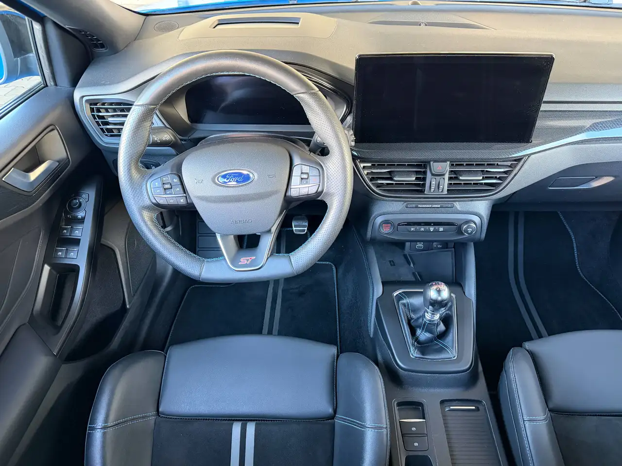 Ford Focus ST X+LED Matrix+BLIS+HuD+PDC+RFK+NAV+B&O+AHK — Vehicle gallery 14