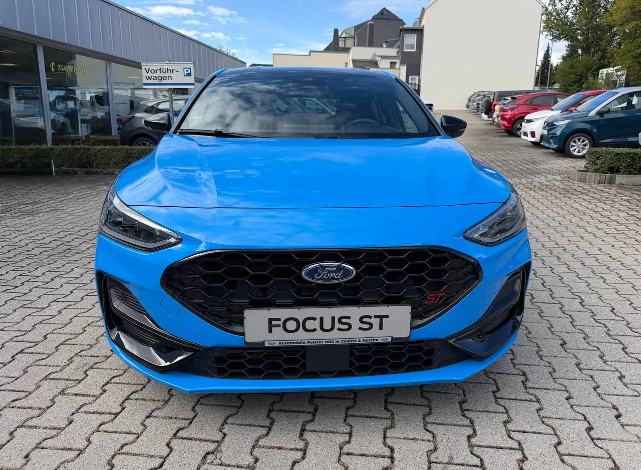 Ford Focus ST X+LED Matrix+BLIS+HuD+PDC+RFK+NAV+B&O+AHK — Vehicle gallery 8