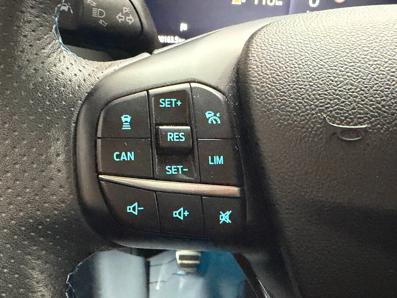Ford Focus ST X+LED Matrix+BLIS+HuD+PDC+RFK+NAV+B&O+AHK — Vehicle gallery 21