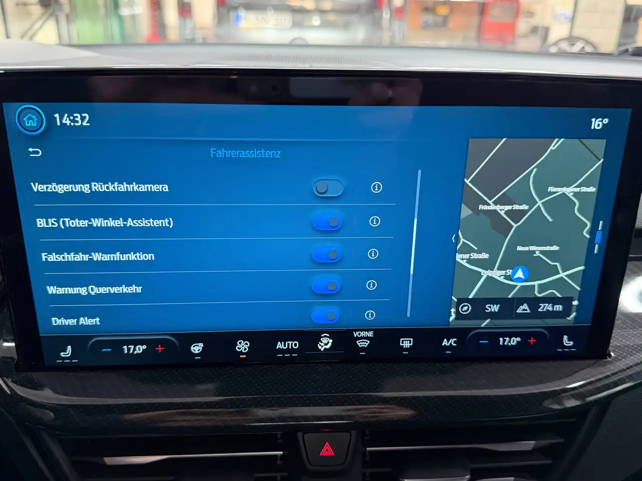 Ford Focus ST X+LED Matrix+BLIS+HuD+PDC+RFK+NAV+B&O+AHK — Vehicle gallery 16