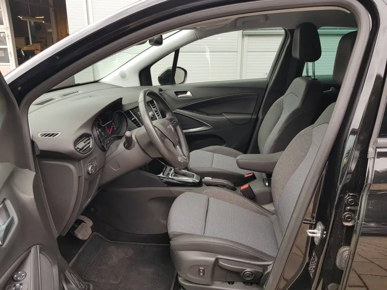 Opel Crossland Elegance, Navi, Rückfahrkamera, Sitz-Lenkradheizung — Vehicle gallery 7