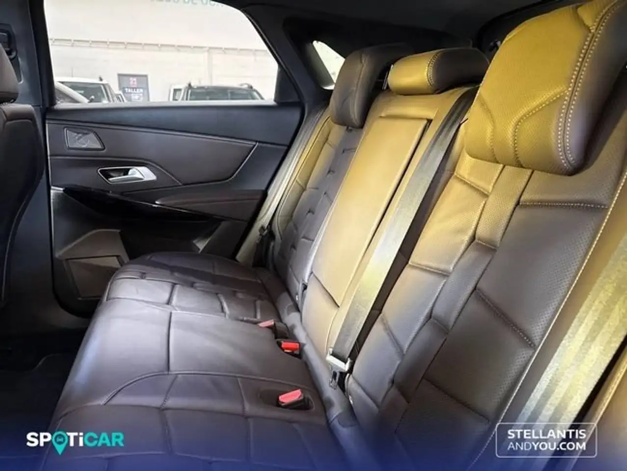 DS Automobiles DS 7 Crossback E-Tense Antoine de Saint Exupery Aut. 4x4 360 — معرض صور السيارة 10