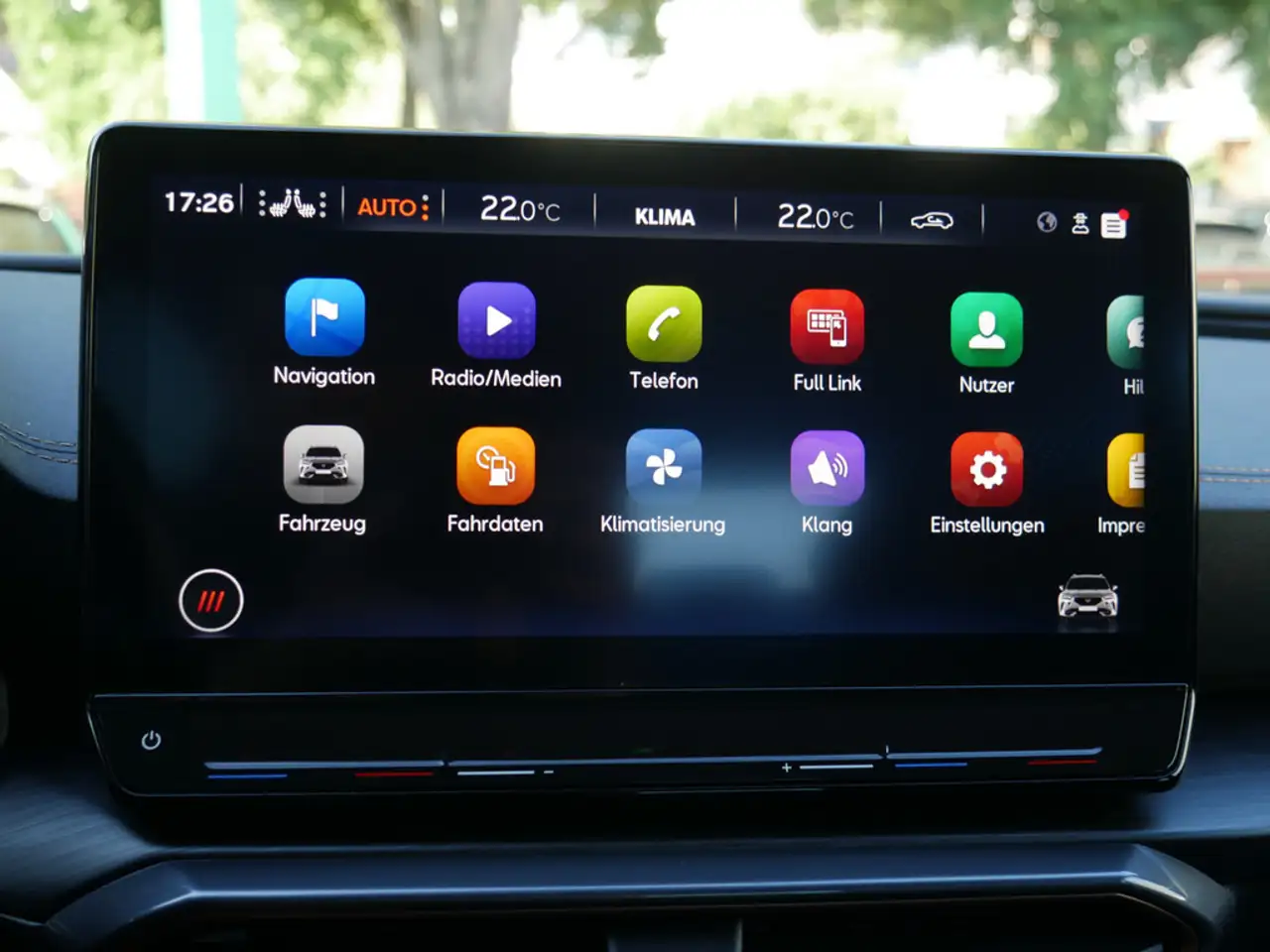 CUPRA Formentor 2.0 TSI VZ Tribe Edition LED AHK — Galerie du véhicule 9