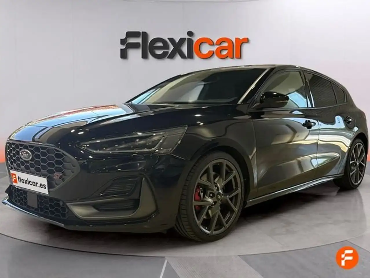 Ford Focus 2.3 Ecoboost ST Edition — Vehicle gallery 3
