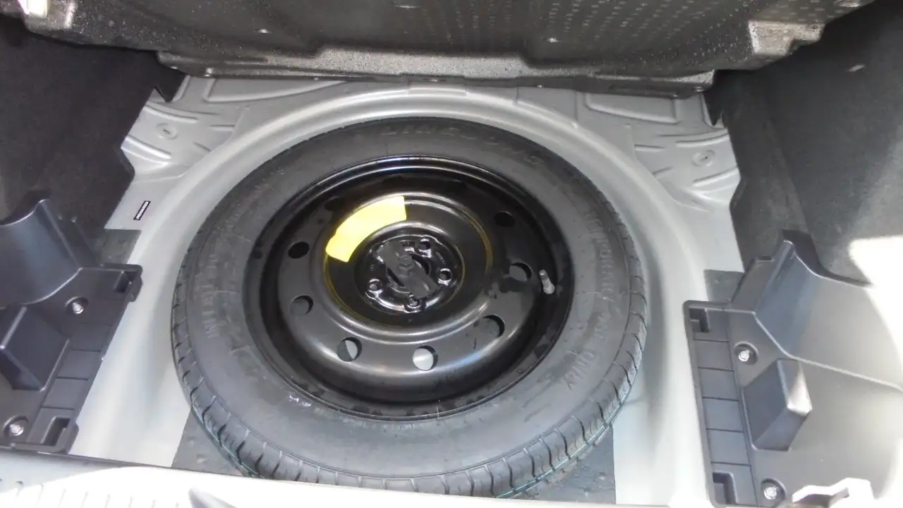 DFSK Sonstige FAW Bestune T77 Pro-Premium 7Gang DCT,Klima,Pano — معرض صور السيارة 17