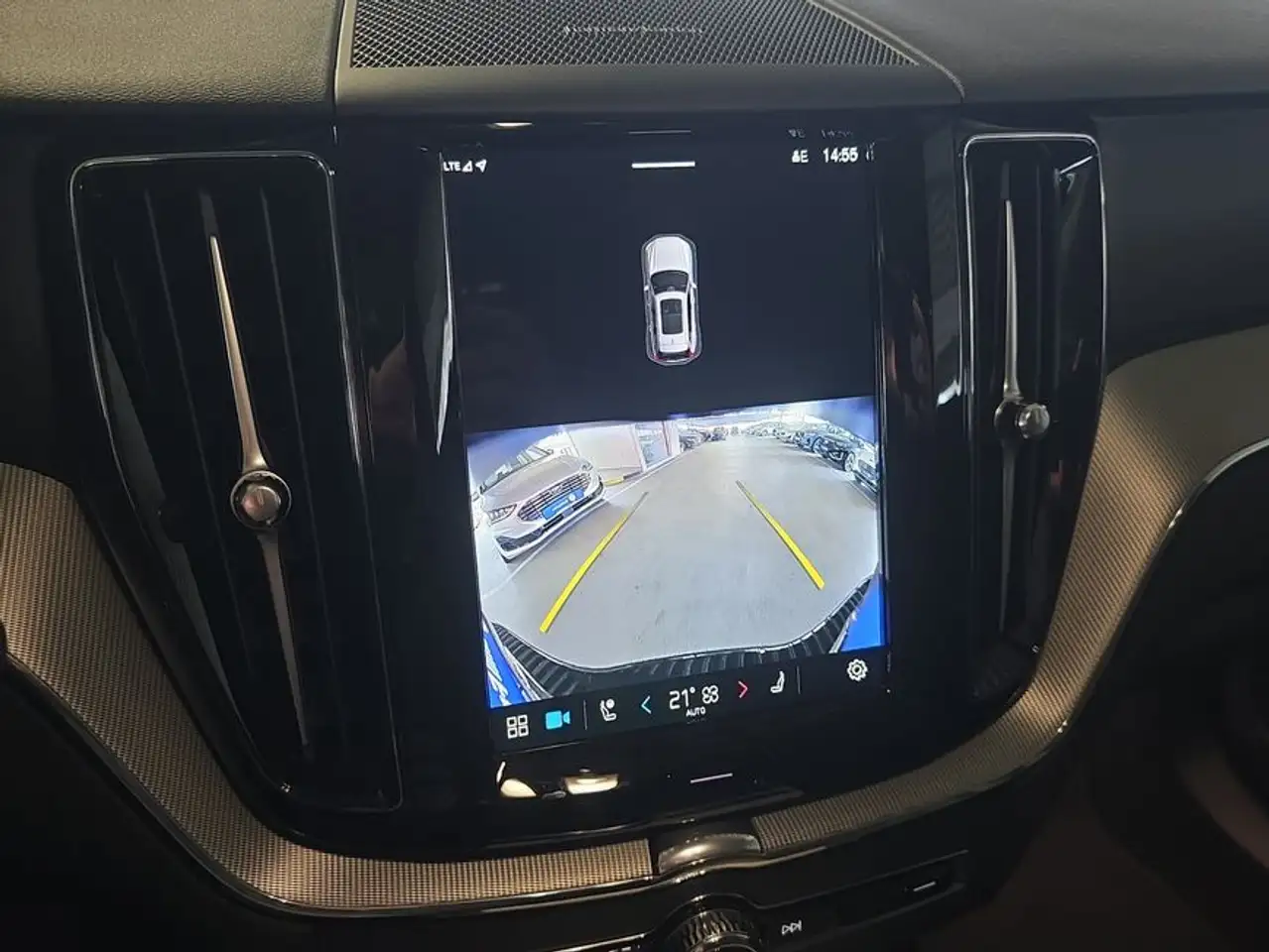 Volvo XC60 XC60 B5 B AWD Core — معرض صور السيارة 16
