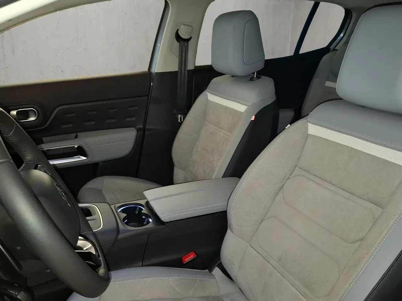 Citroen C5 Aircross Mild-Hybrid 136 ë-Series S&S — معرض صور السيارة 9
