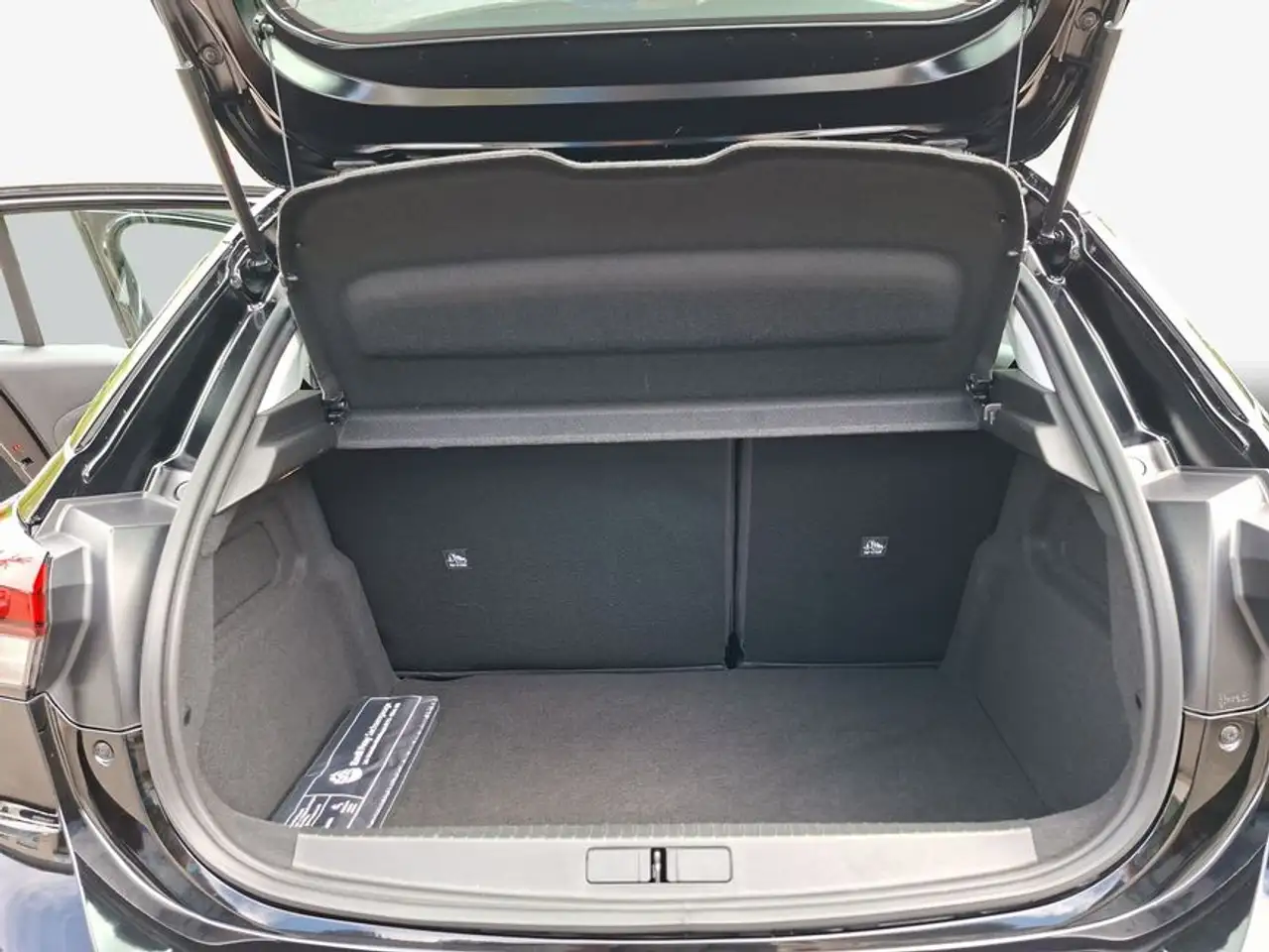 Opel Corsa 1.2 Direct Injection Turbo Sitz+Lenkradhz. — Galerie du véhicule 8