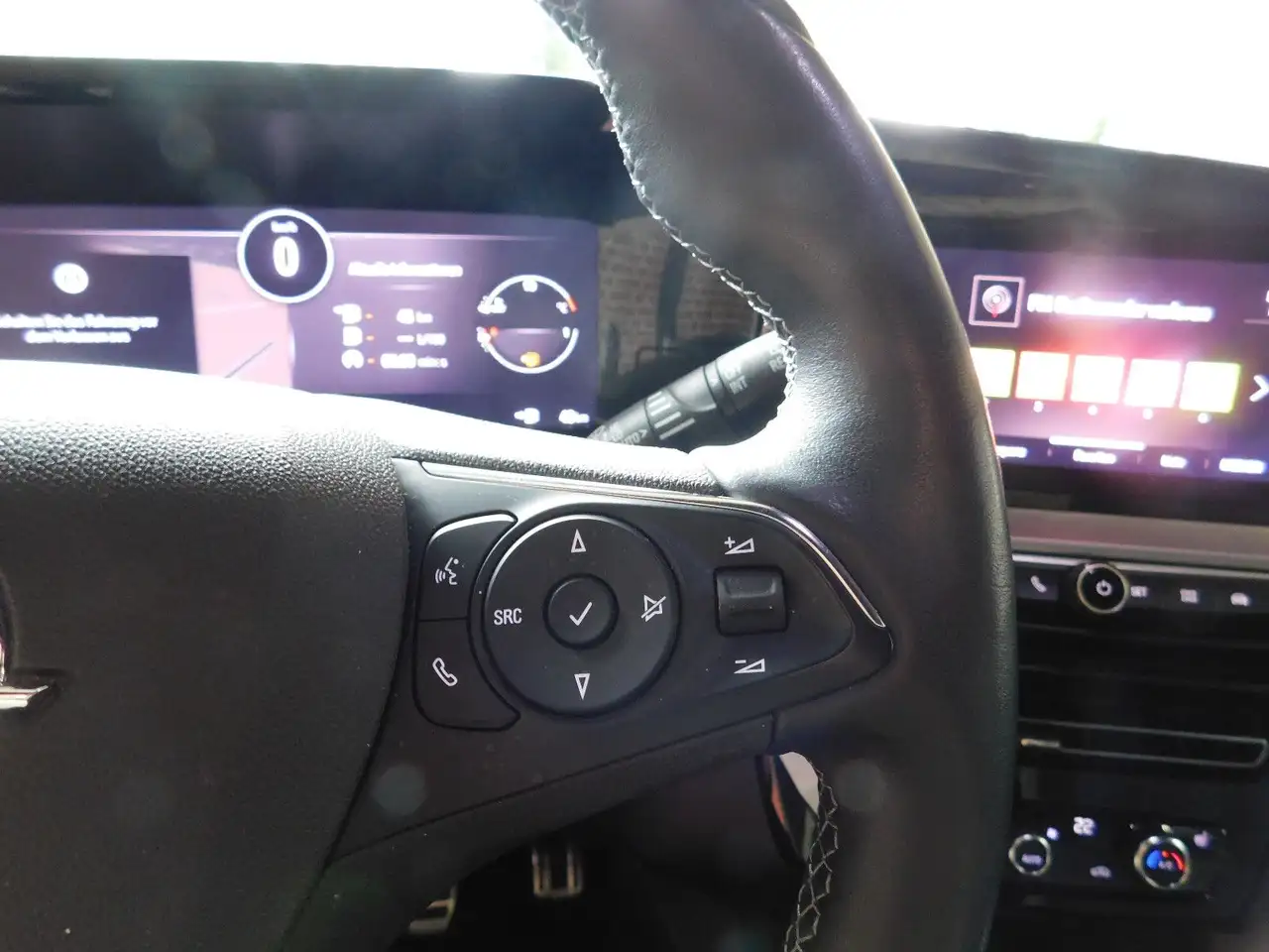 Opel Mokka GS Line - Navi, Winterpaket, Allwetter-Rei — معرض صور السيارة 10