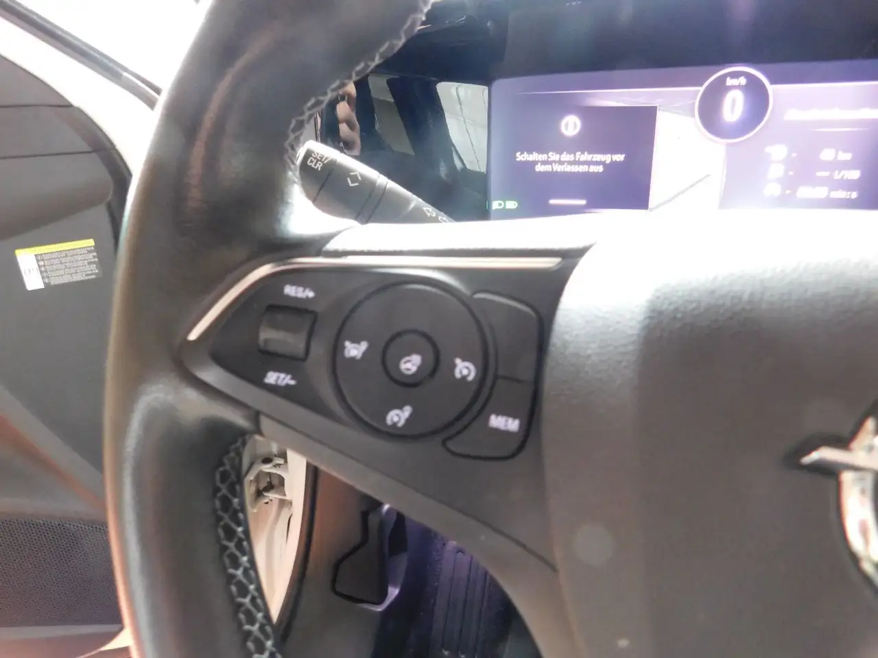 Opel Mokka GS Line - Navi, Winterpaket, Allwetter-Rei — معرض صور السيارة 9