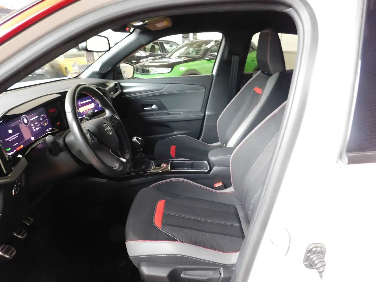Opel Mokka GS Line - Navi, Winterpaket, Allwetter-Rei — معرض صور السيارة 8