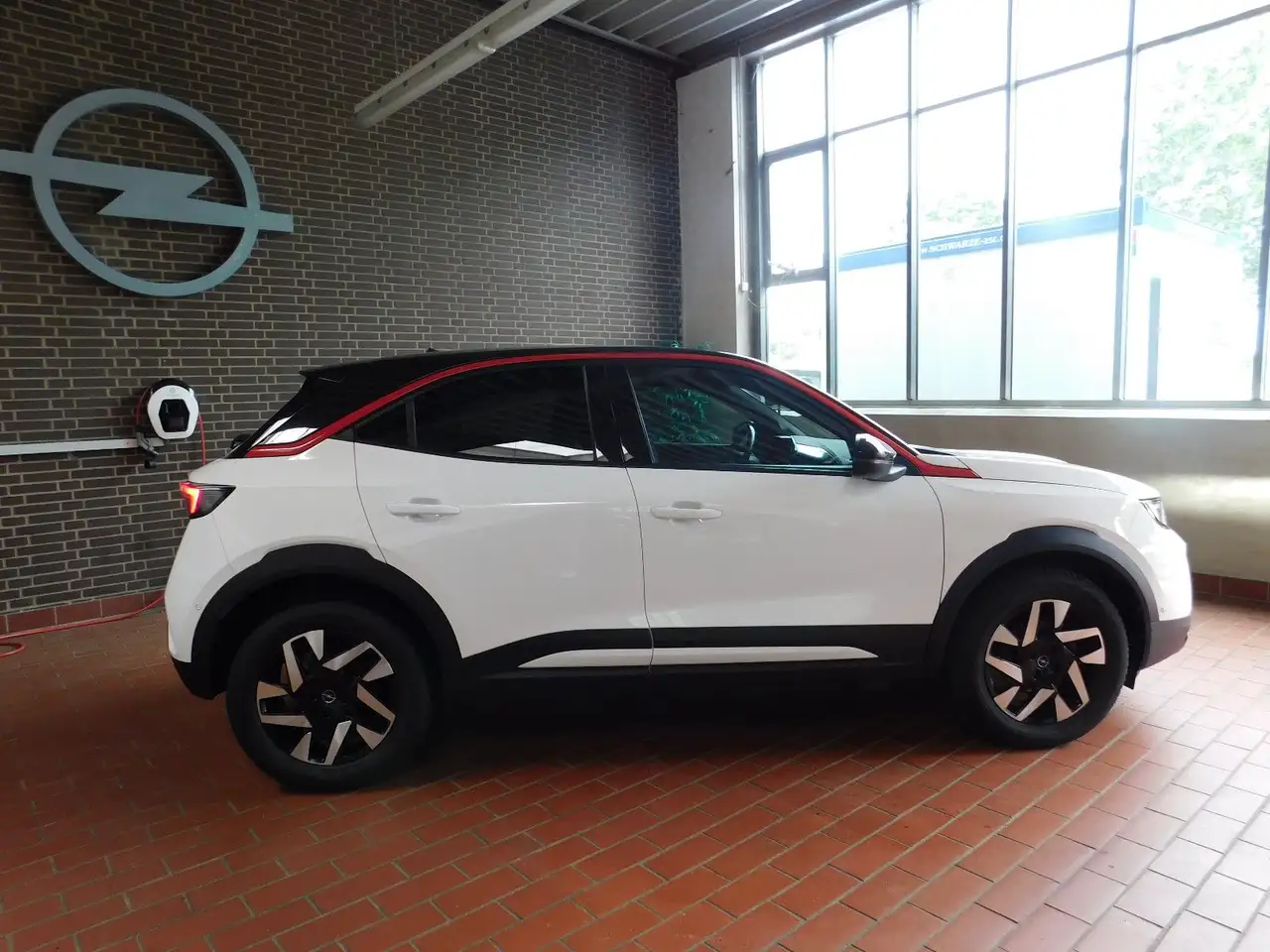 Opel Mokka GS Line - Navi, Winterpaket, Allwetter-Rei — معرض صور السيارة 3
