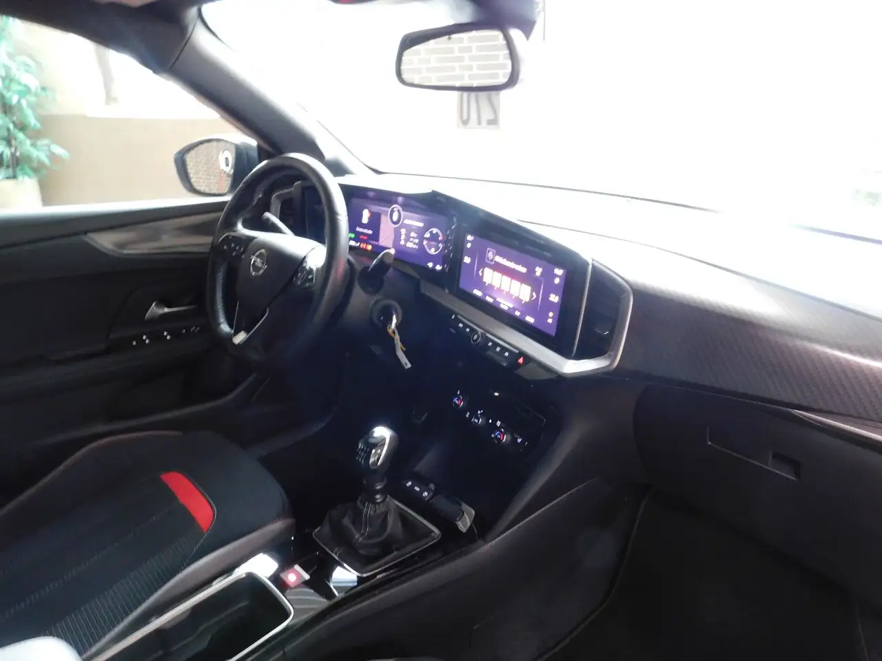 Opel Mokka GS Line - Navi, Winterpaket, Allwetter-Rei — معرض صور السيارة 16
