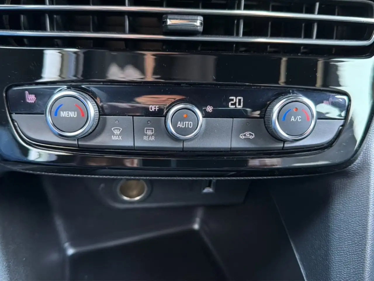 Opel Mokka GS Navi Kamera Sitzheizung — معرض صور السيارة 13