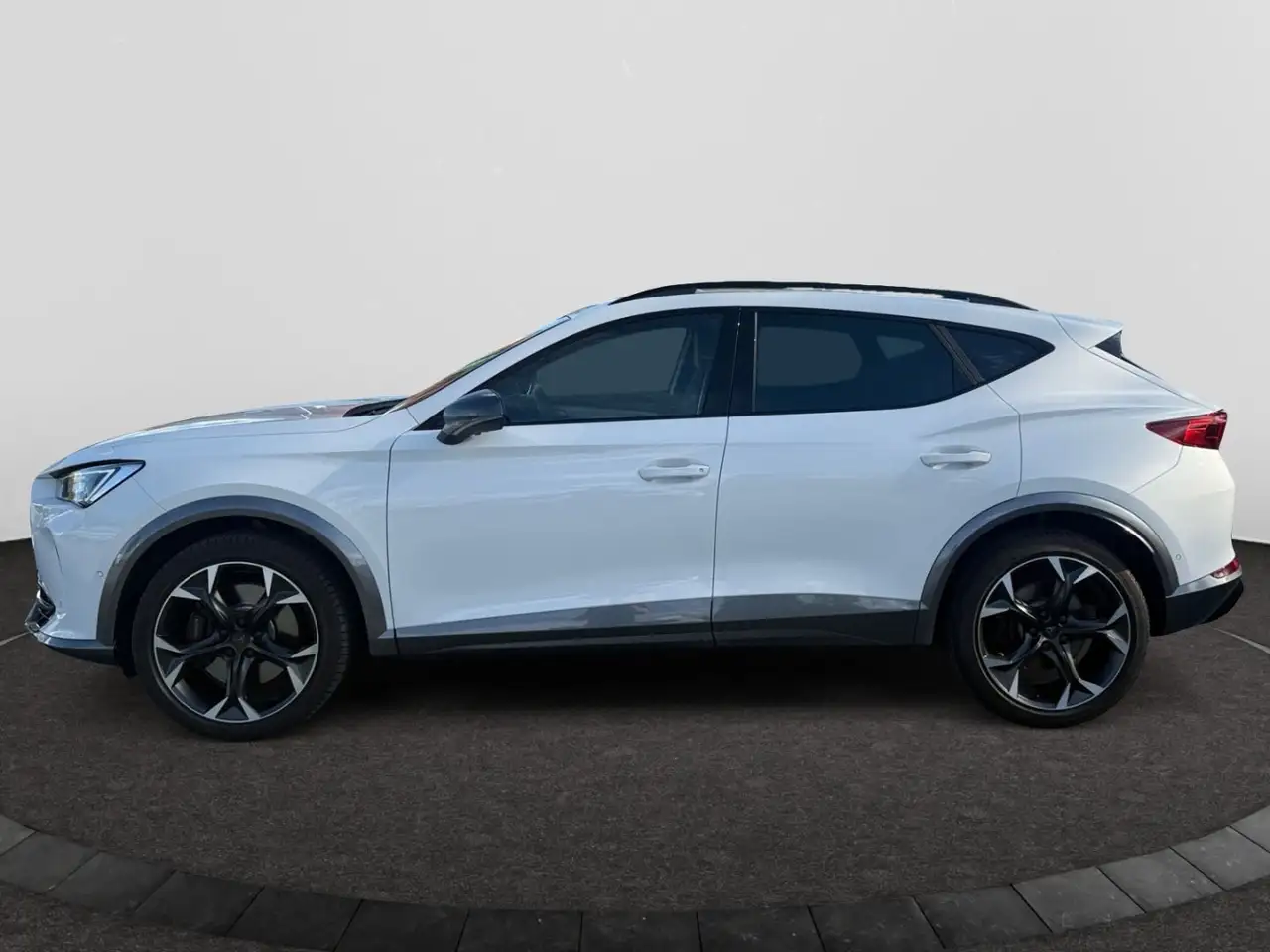 CUPRA Formentor VZ 2.0 TSI 4Drive DSG 360 NAVI — Galería del vehículo 2