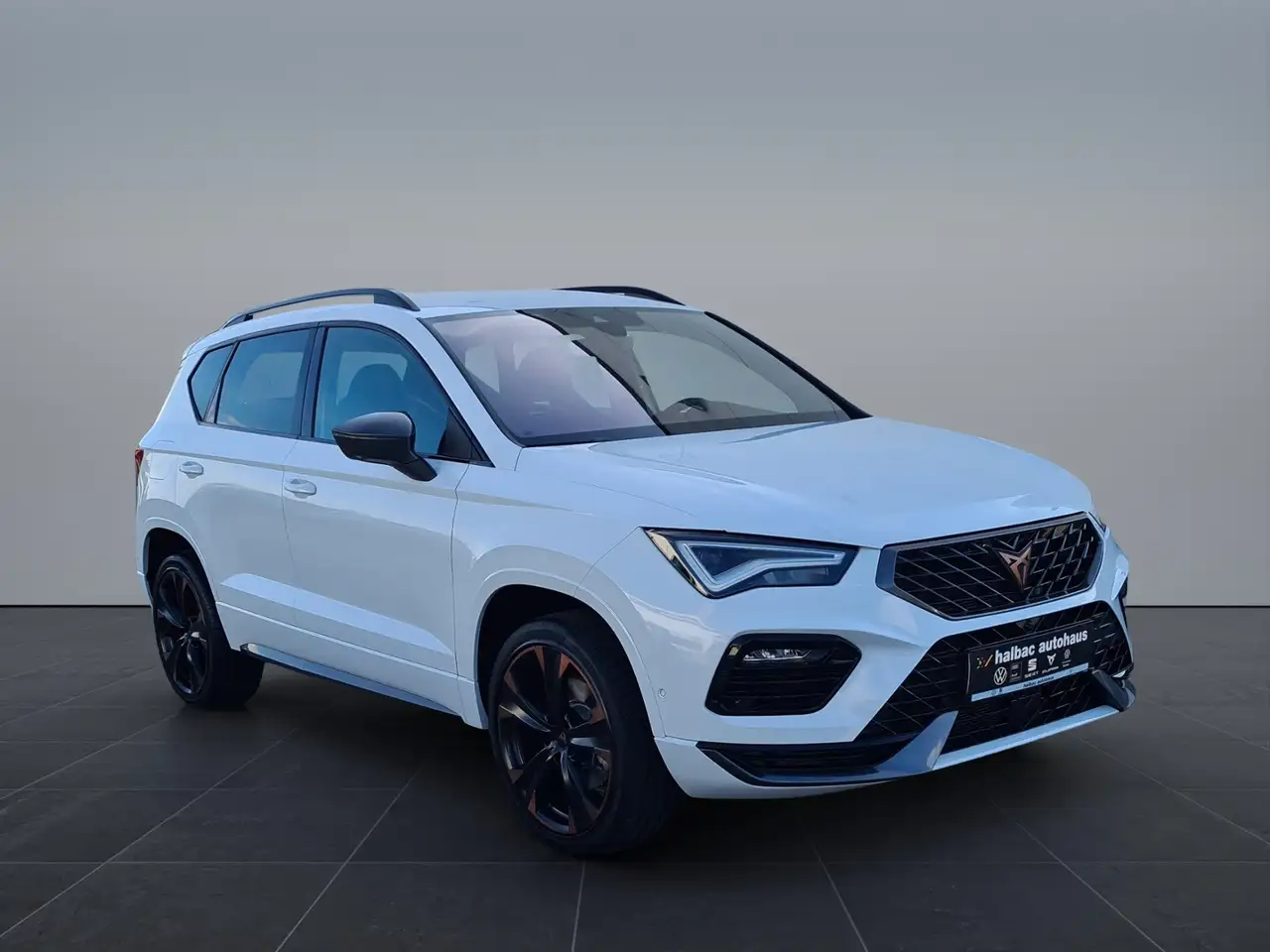 CUPRA Ateca 1.5 TSI DSG +NAVI+BEHEIZBFS+KAMERA+LED+PDC+SHZ — Galería del vehículo 9