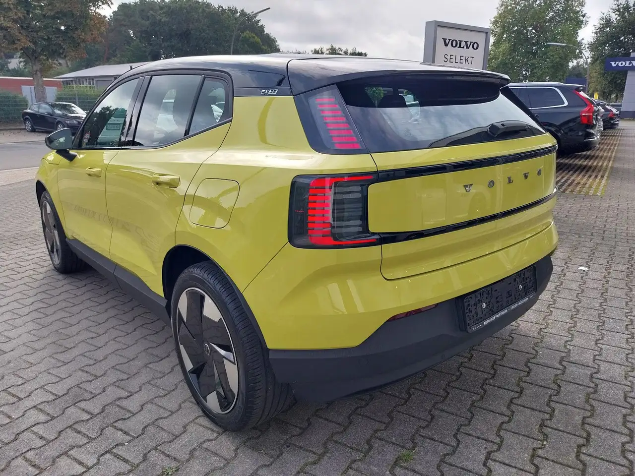 Volvo EX30 Plus 2WD Pure Electric — Galerie du véhicule 5