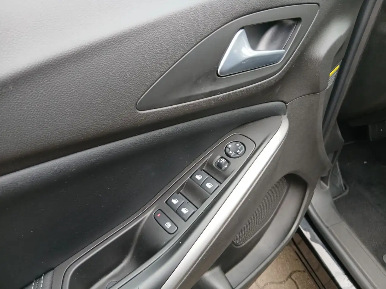 Opel Grandland 1.2 Turbo ENJOY LED+SHZ+Winterp.+Kam. — Galería del vehículo 19