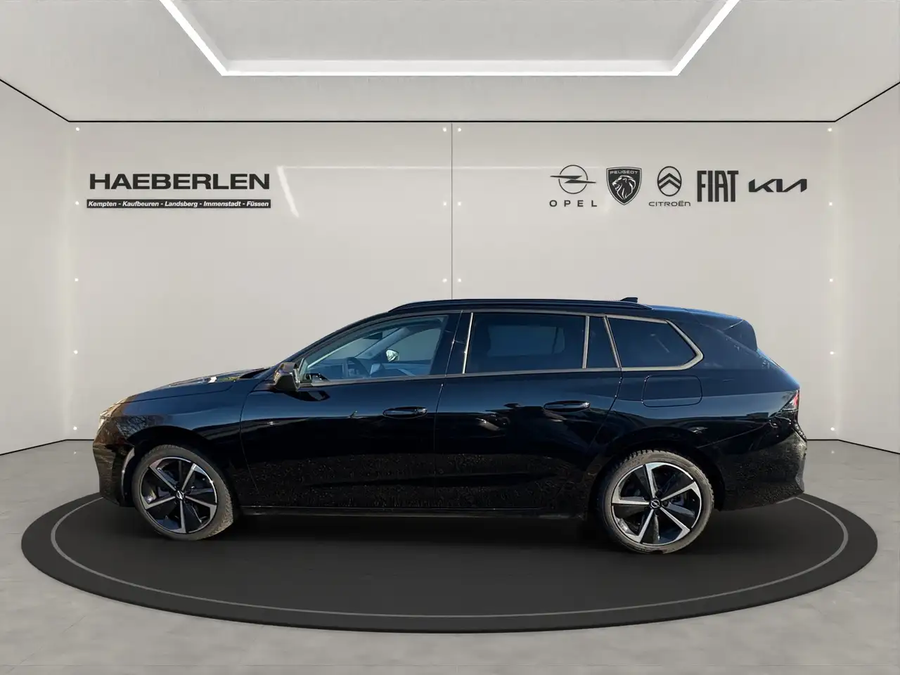 Opel Astra L Sports Tourer 1.6 PHEV Elegance ACC+LED — Galería del vehículo 3
