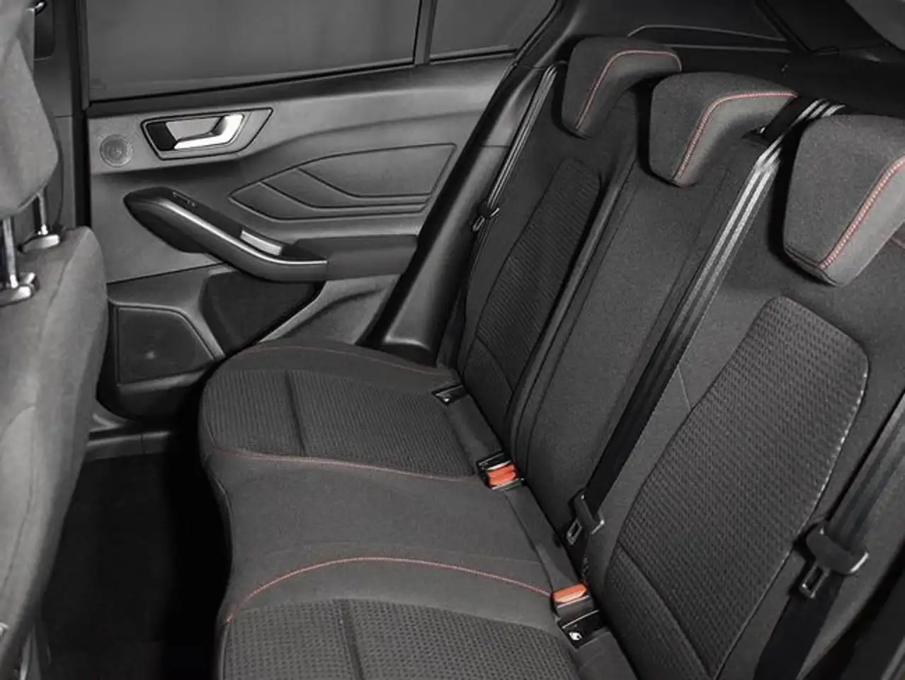 Ford Focus 1.0 Ecoboost 125CV MHEV ST Line — Galería del vehículo 16