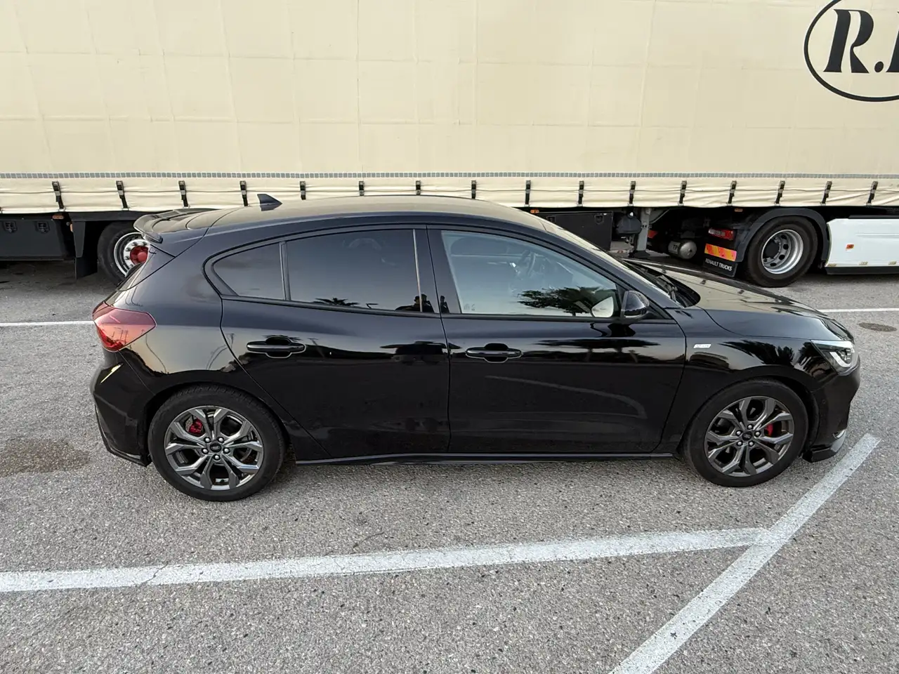 Ford Focus 1.0 Ecoboost ST-Line 125 — معرض صور السيارة 8
