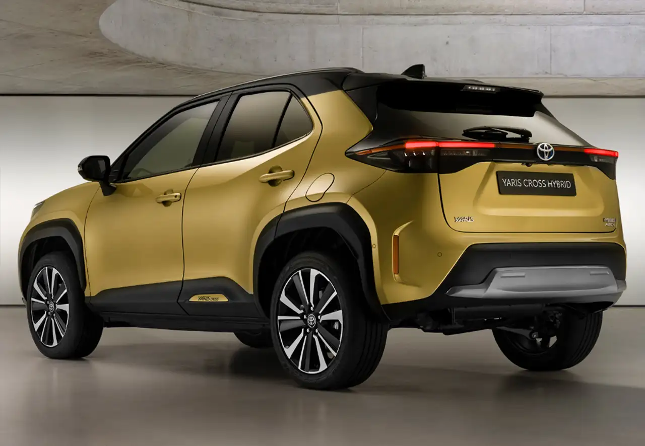 Toyota Yaris Cross 120H Active Plus — معرض صور السيارة 15