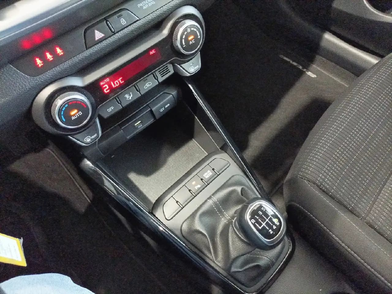 Kia Stonic 1.0 T-GDi MHEV Drive 100 — Galerie du véhicule 13