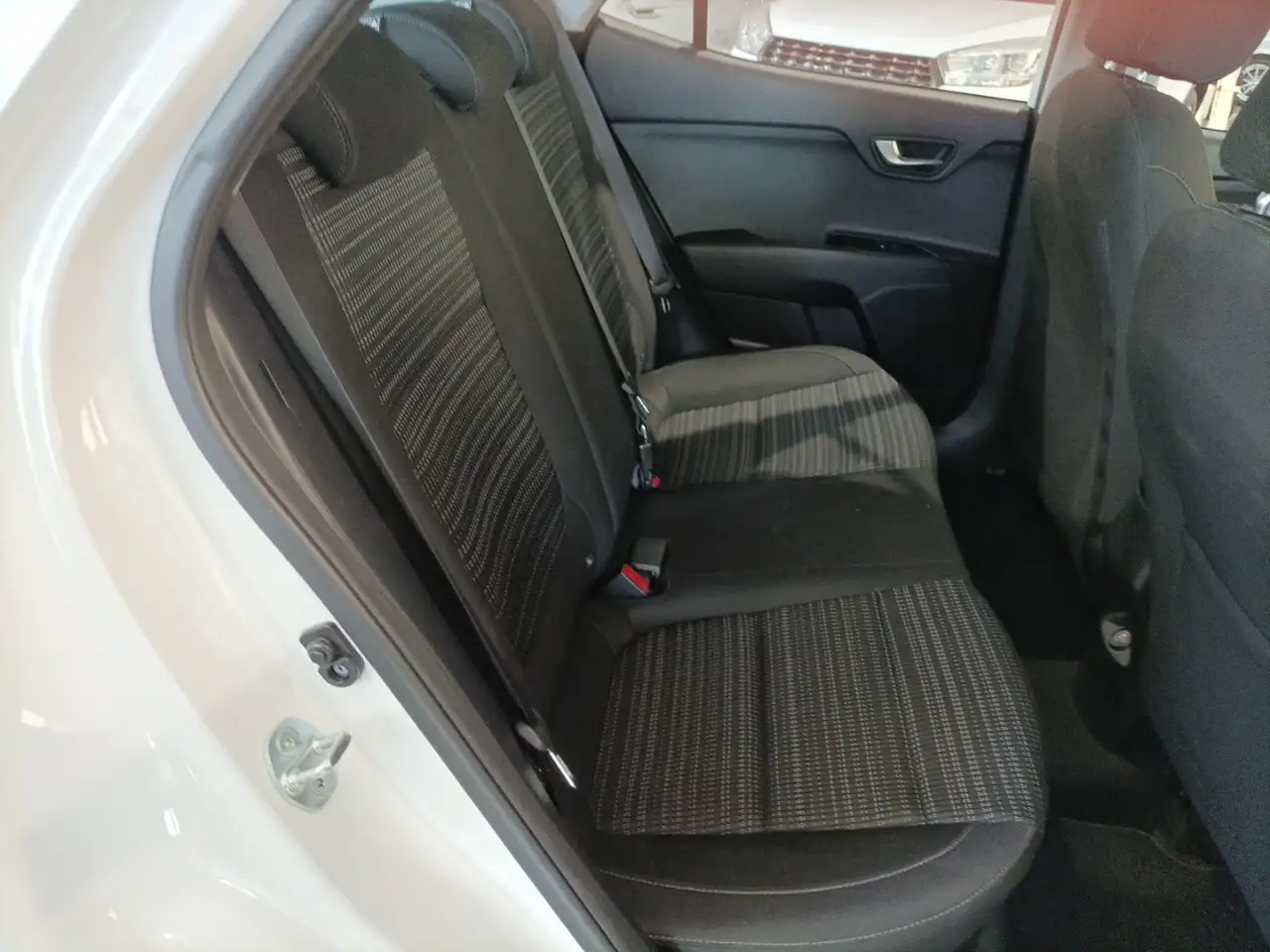 Kia Stonic 1.0 T-GDi MHEV Drive 100 — Galerie du véhicule 17