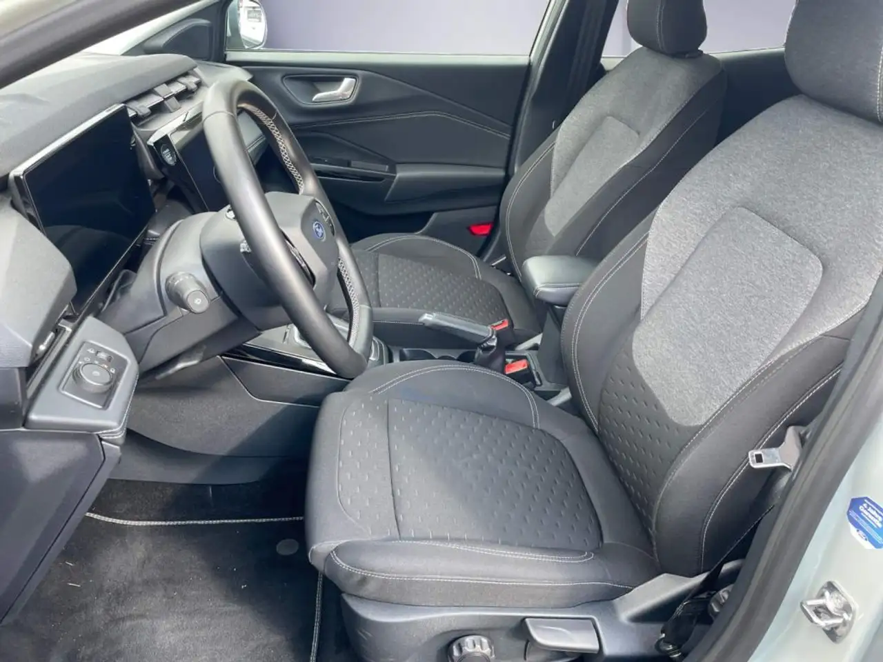 Ford Puma Puma 1.0 MHEV TITANIUM *FahrerAssistPk*WinterPk* — Galerie du véhicule 8