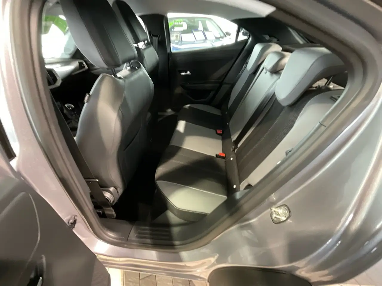 Opel Mokka Elegance Kamera Winterpaket, PDC,.... — معرض صور السيارة 13
