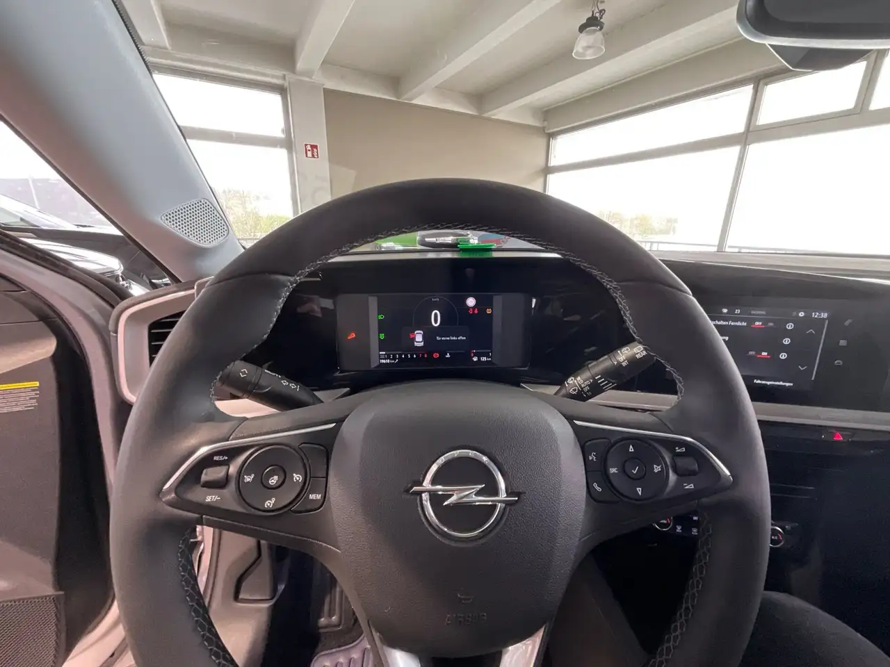 Opel Mokka Elegance Kamera Winterpaket, PDC,.... — معرض صور السيارة 15
