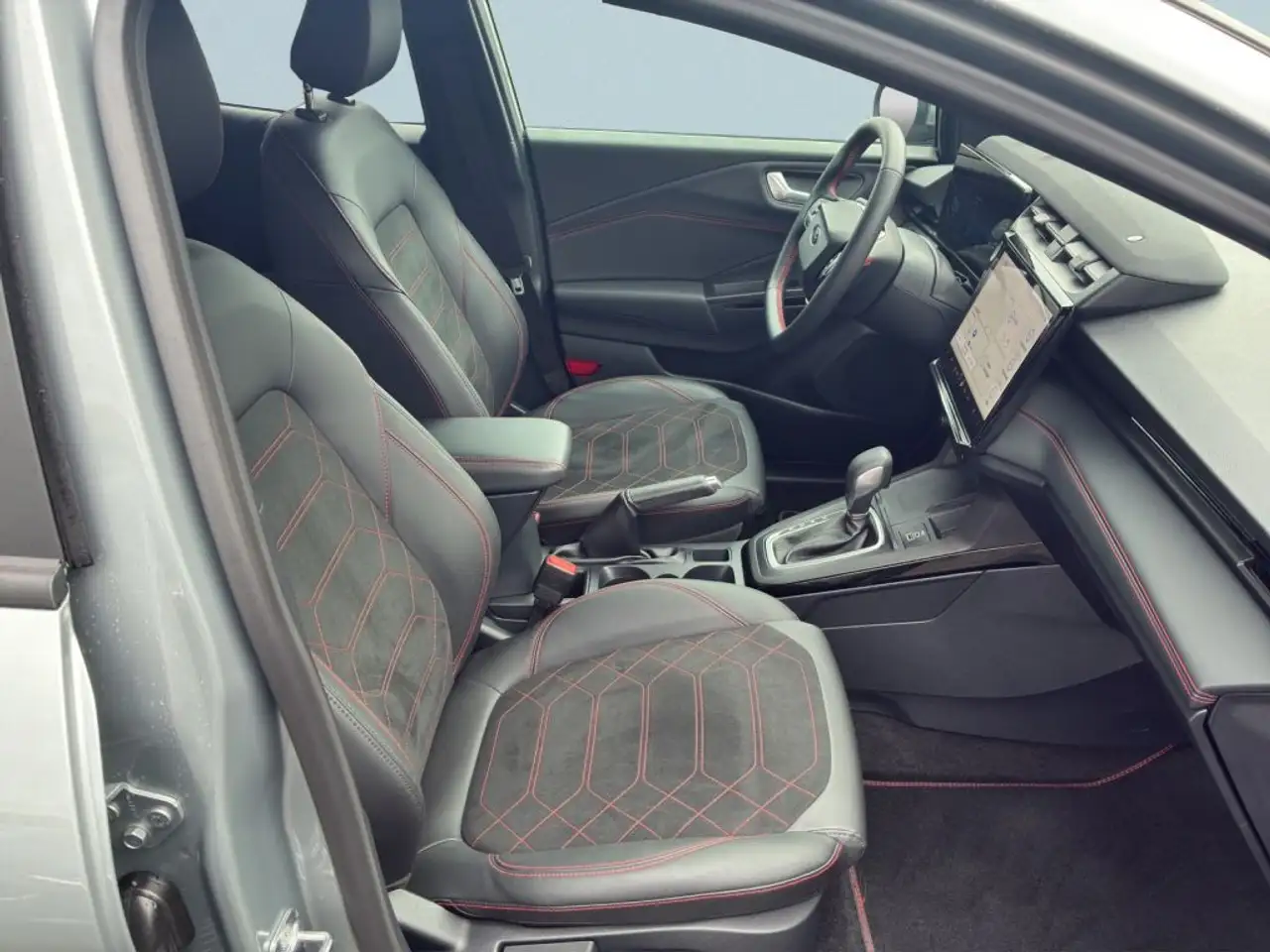 Ford Puma 1.0 EcoBoost Hybrid Aut. ST-LINE X — معرض صور السيارة 8