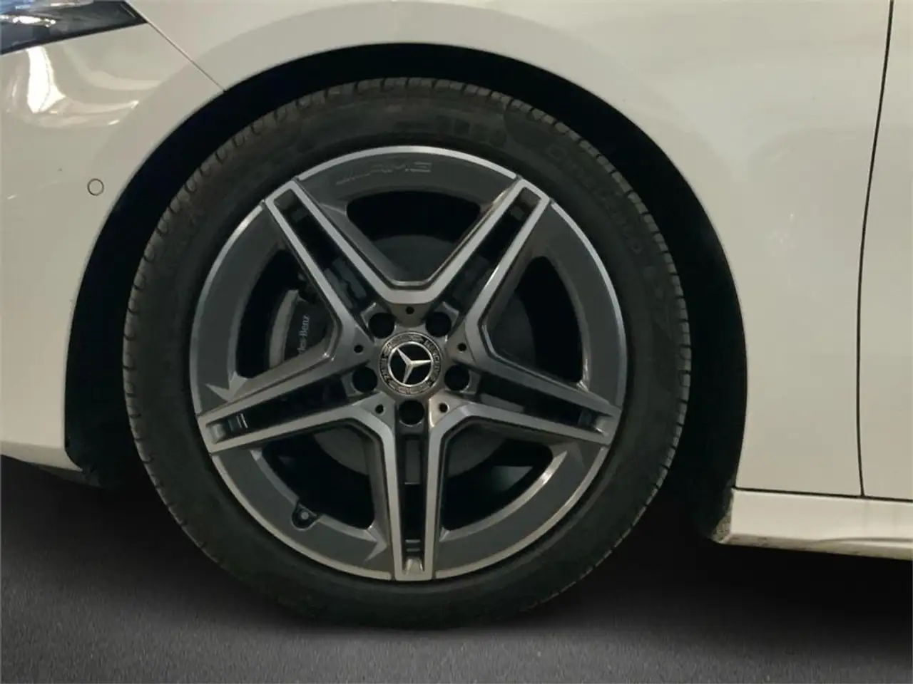 Mercedes-Benz A 200 d — معرض صور السيارة 11