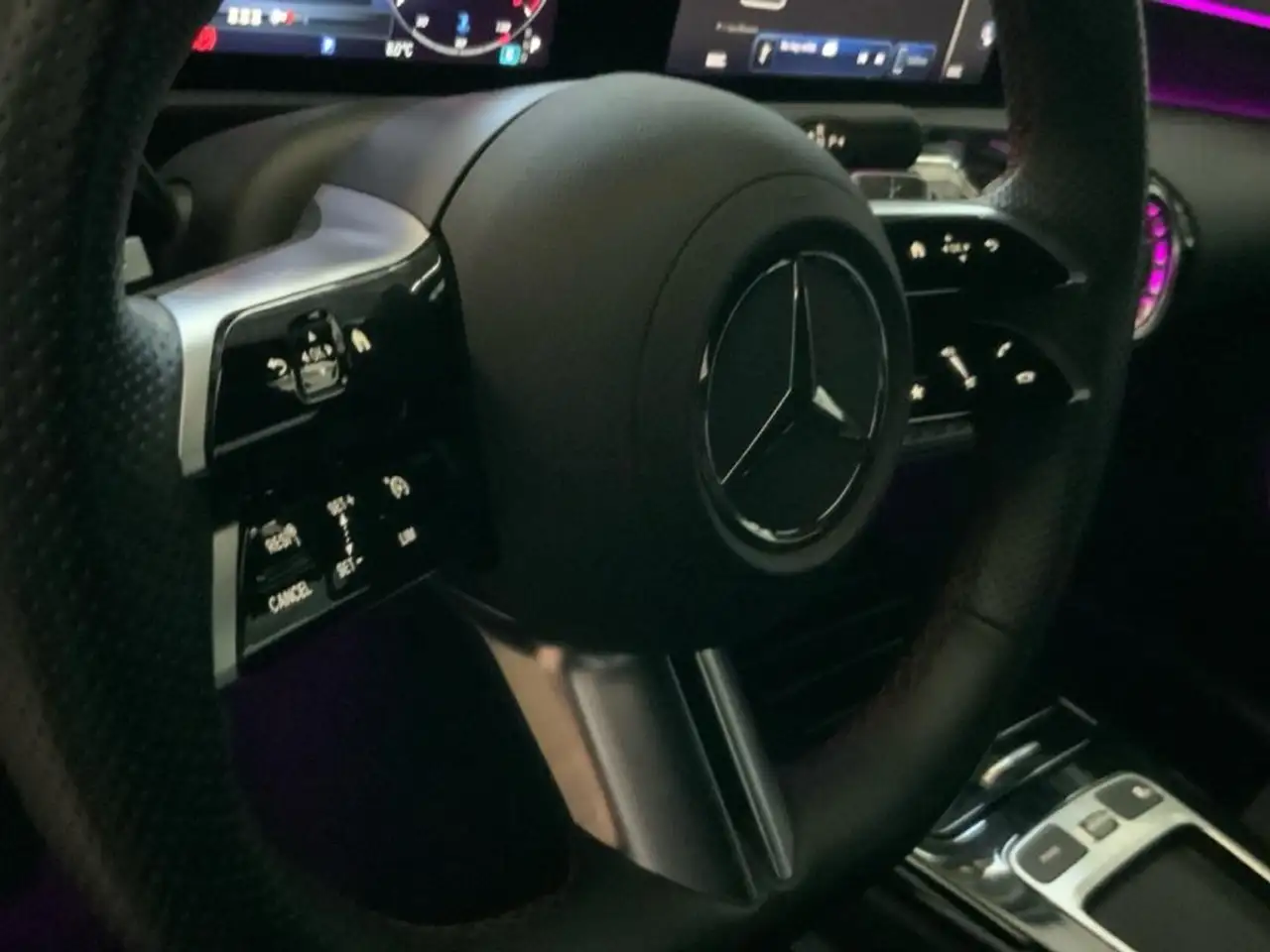 Mercedes-Benz A 200 d — معرض صور السيارة 18