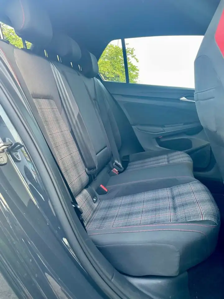 Volkswagen Golf GTI 2.0 TSI DSG 180kW — معرض صور السيارة 10
